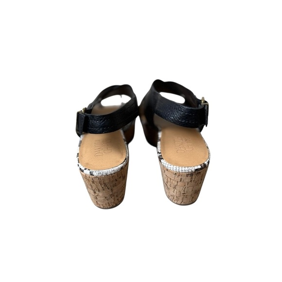 Dakota Chase Sandals Womens 11M Nineth Cross Strap Cork Wedge Snakeskin Black - Picture 5 of 11